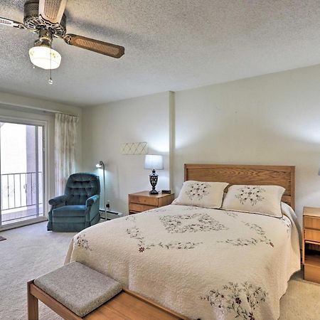 Grand Junction Golf Course Condo With Balconies 외부 사진